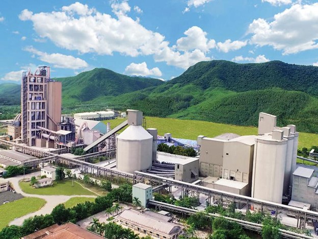 Thailand’s conglomerate introduces low-carbon cement in Vietnam