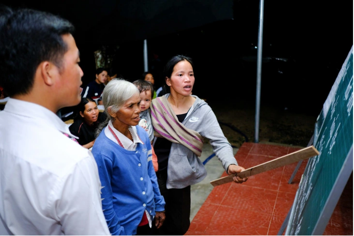 Never too late: Vietnam classroom empowers adults to learn