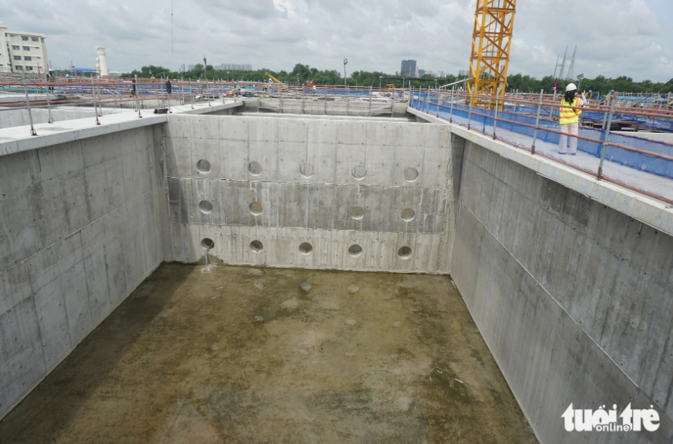 Once in place, the wastewater treatment plant in Thu Duc City under Ho Chi Minh City will treat wastewater discharged by residents along Nhieu Loc - Thi Nghe Canal. Photo: Duc Phu / Tuoi Tre
