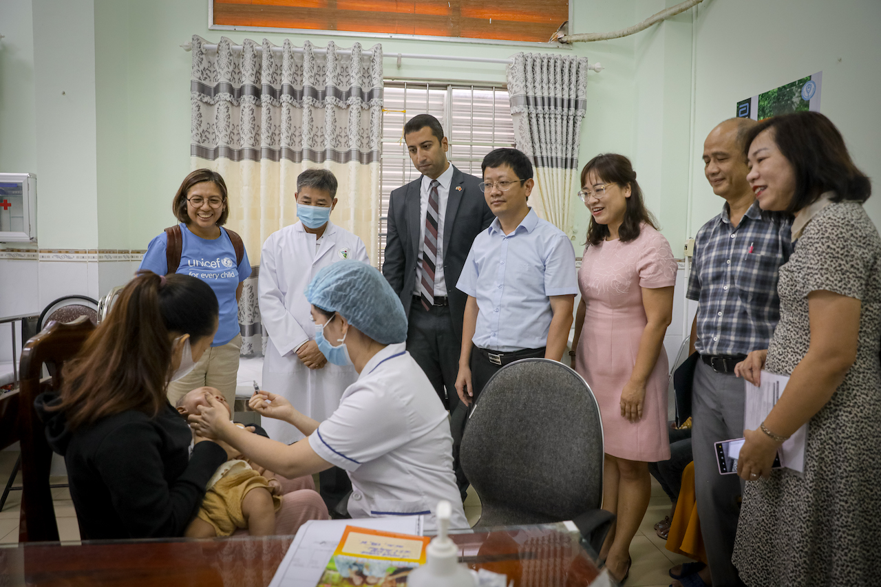 USAID, UNICEF provide medical supplies to strengthen infectious disease management in Vietnam