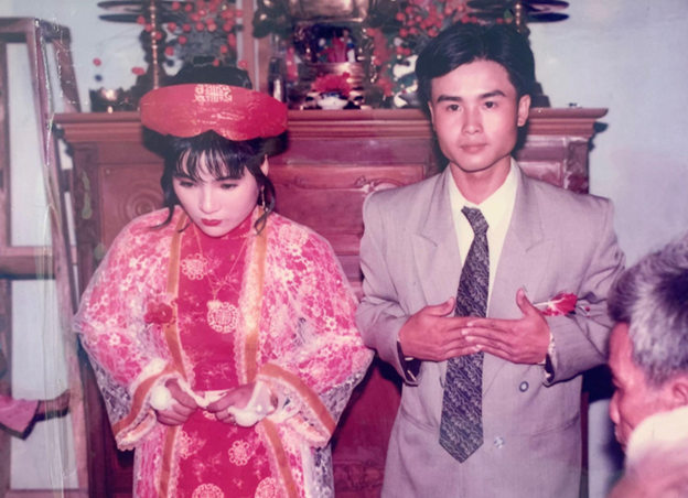 Their wedding clothes are similar to those of the bride’s parents. Photo: Supplied