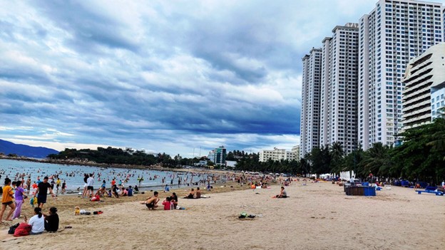 Residents itch after swimming at Nha Trang beach