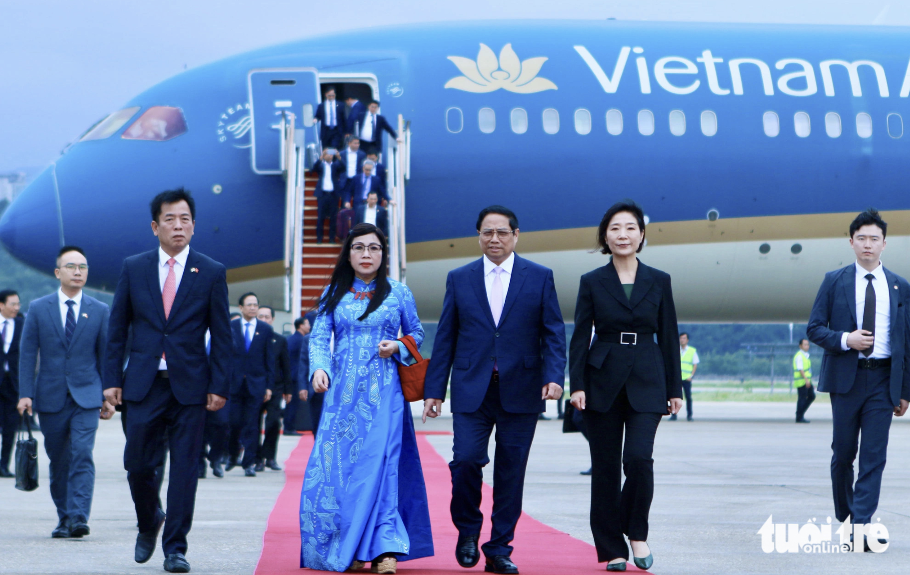 Vietnamese premier arrives in South Korea for official visit