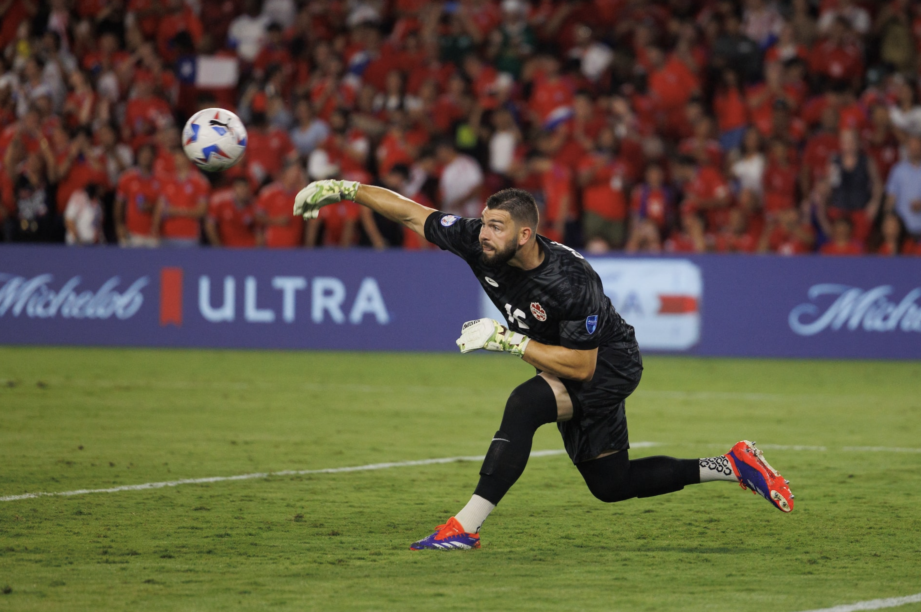 Jun 29, 2024; Orlando, FL, USA; Canada goalkeeper Maxime Creapeau (16) throws the ball against Chile during the second half at Inter&Co Stadium. Photo: Reuters