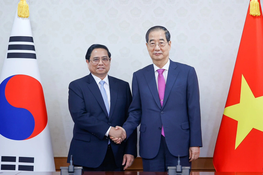 Vietnam, S.Korea strive for $100bn trade, ink 9 cooperative deals