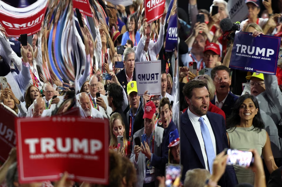 [3/16]Republican vice presidential candidate J.D. Vance is accompanied by his wife Usha Chilukuri Vance as he arrives for Day 1 of the Republican National Convention (RNC), at the Fiserv Forum in Milwaukee, Wisconsin, U.S., July 15, 2024. Photo: Reuters