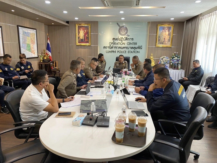 Thai police at a meeting in Bangkok about the deaths of six Vietnamese people at Grand Hyatt Erawan Hotel in Thailand’s Bangkok on July 16, 2024. Photo: Matichon