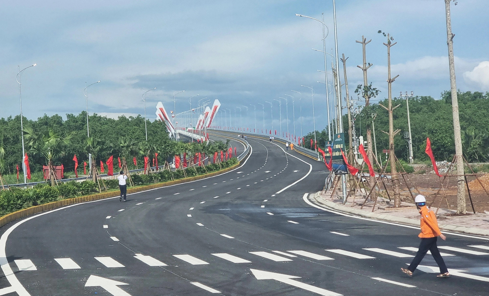 $77mn bridge opens to traffic in northern Vietnam