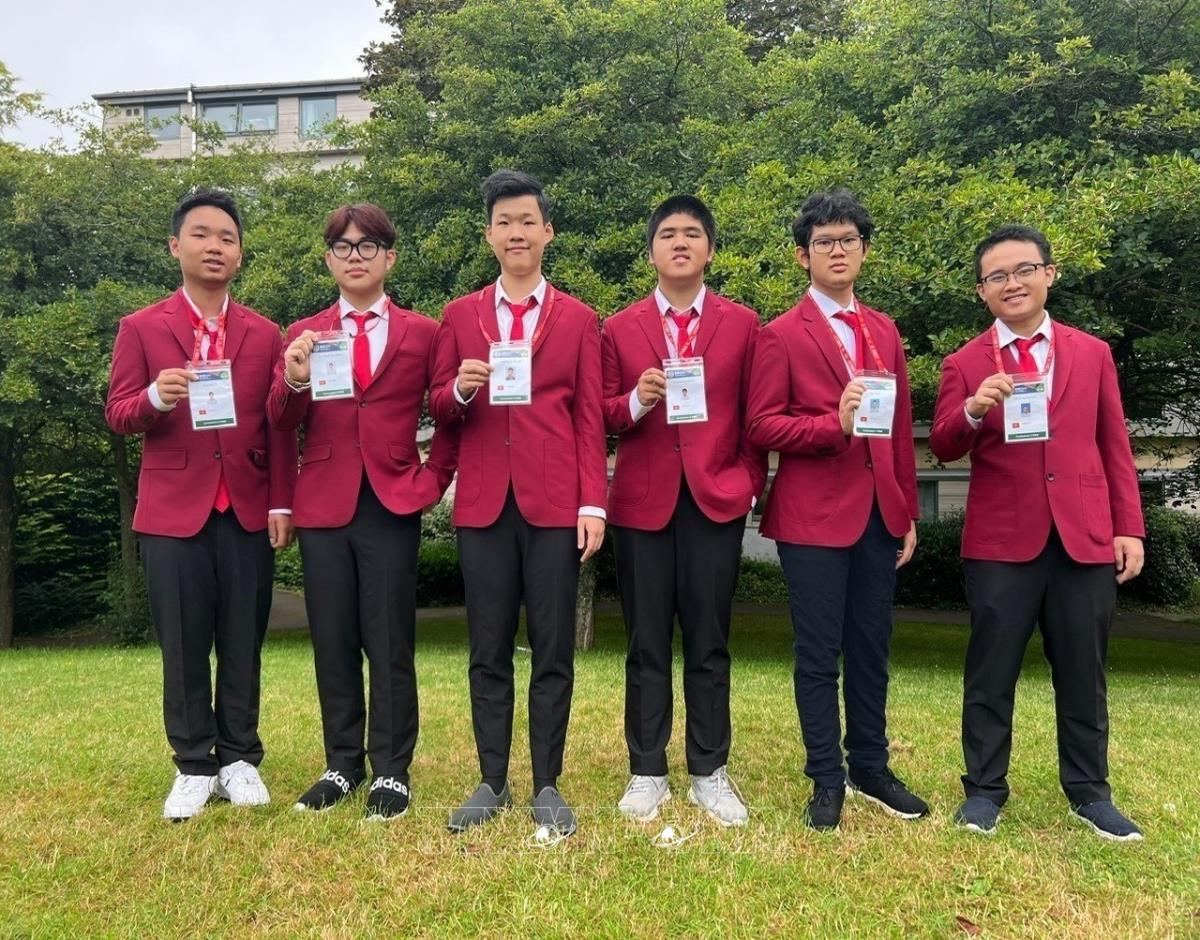 Vietnam bags 5 medals at 2024 International Mathematical Olympiad