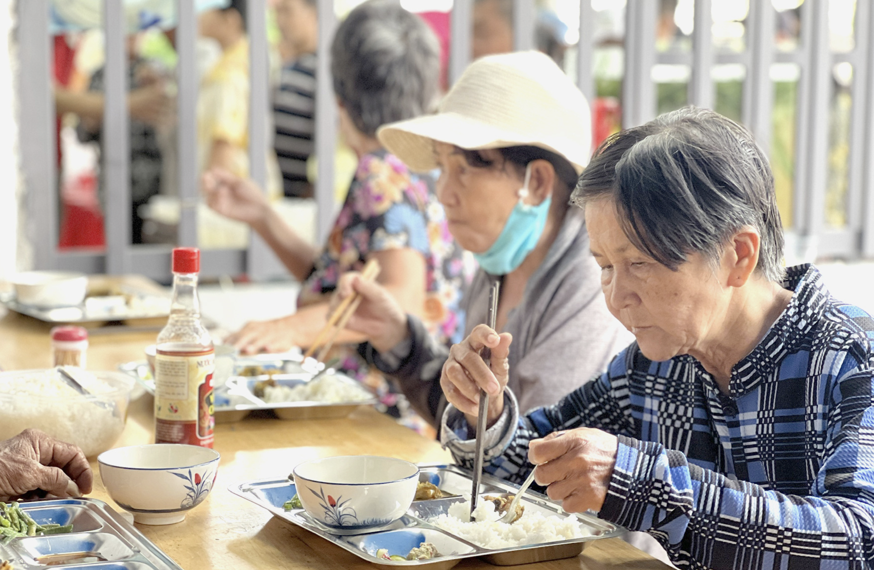 Kindness on the menu: Free meals for needy in southern Vietnam