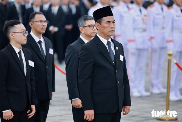 The delegation of Indonesia led by Minister of Agriculture Andi Amran Sulaiman (first row). Photo: Nguyen Khanh / Tuoi Tre