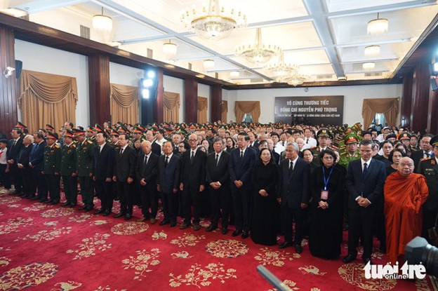 A view of the respect-paying ceremony for Party General Secretary Nguyen Phu Trong at the Reunification Palace in Ho Chi Minh City. Photo: Huu Hanh / Tuoi Tre