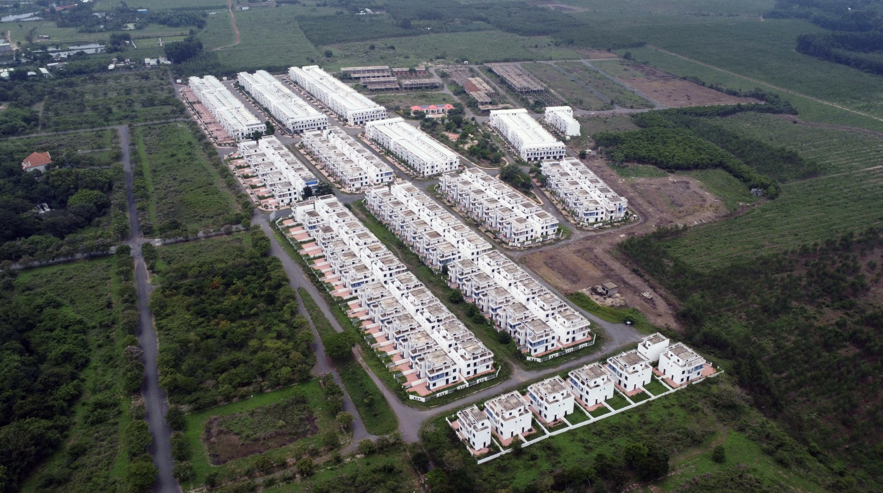 Vietnamese court starts bankruptcy proceedings against firm that built almost 500 houses illegally