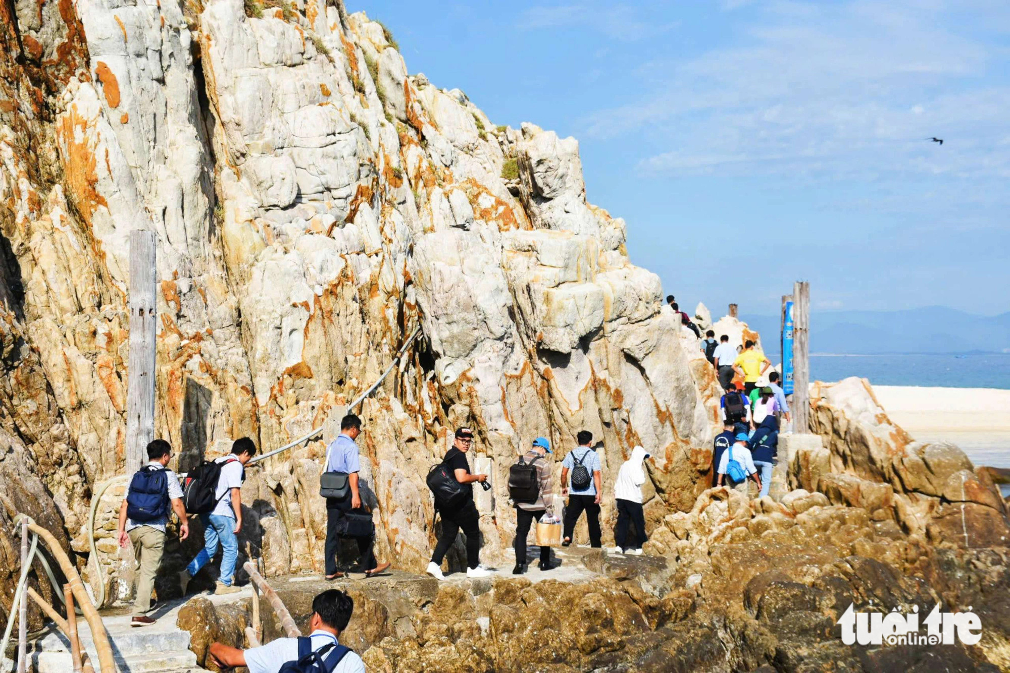 Tourists visit Yen Island in Nha Trang Bay, Khanh Hoa Province, south-central Vietnam. Photo: Tran Hoai / Tuoi Tre