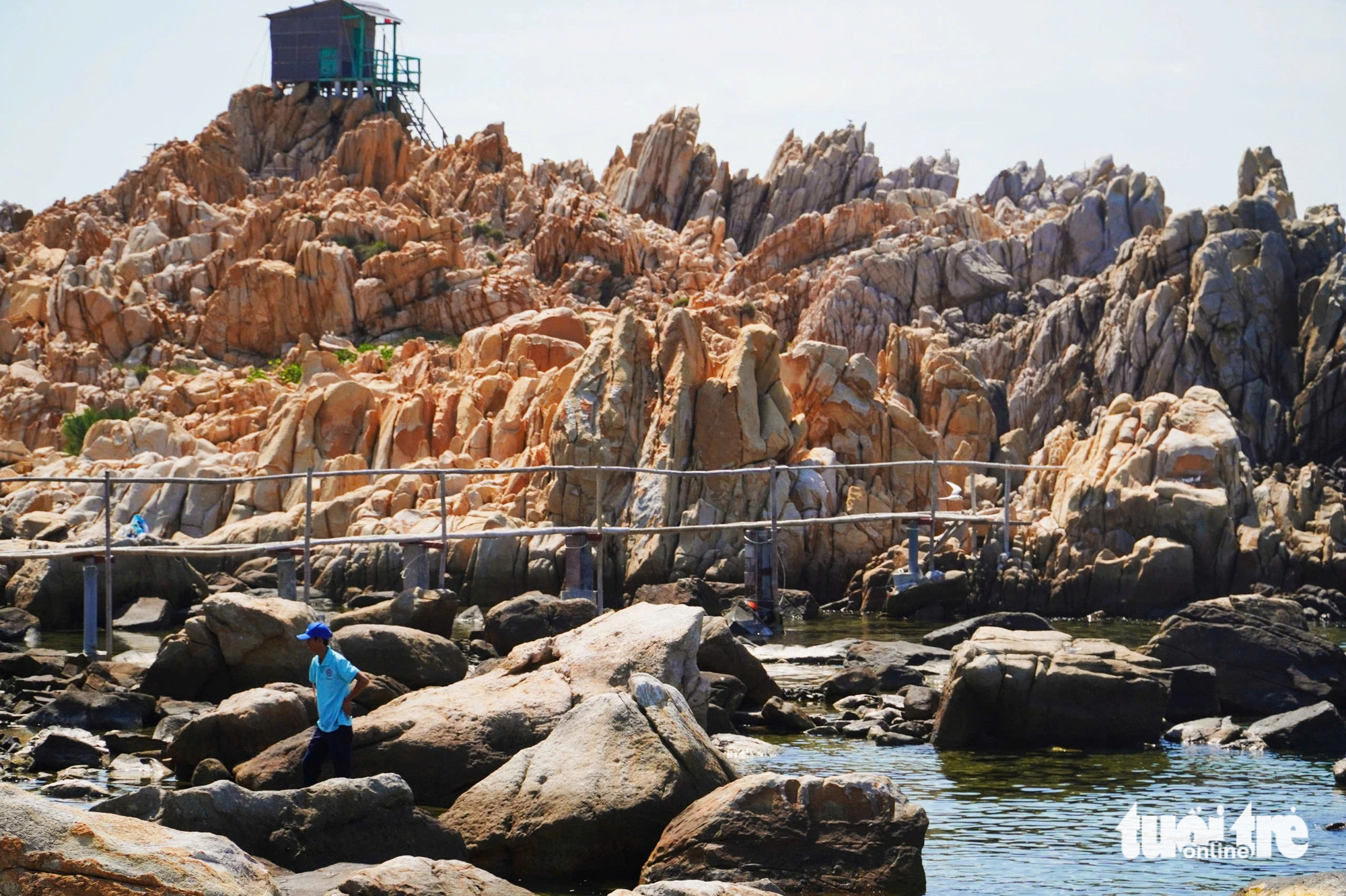 Uniquely shaped rocks on Yen Island in Nha Trang Bay, Khanh Hoa Province, south-central Vietnam. Photo: Tran Hoai / Tuoi Tre