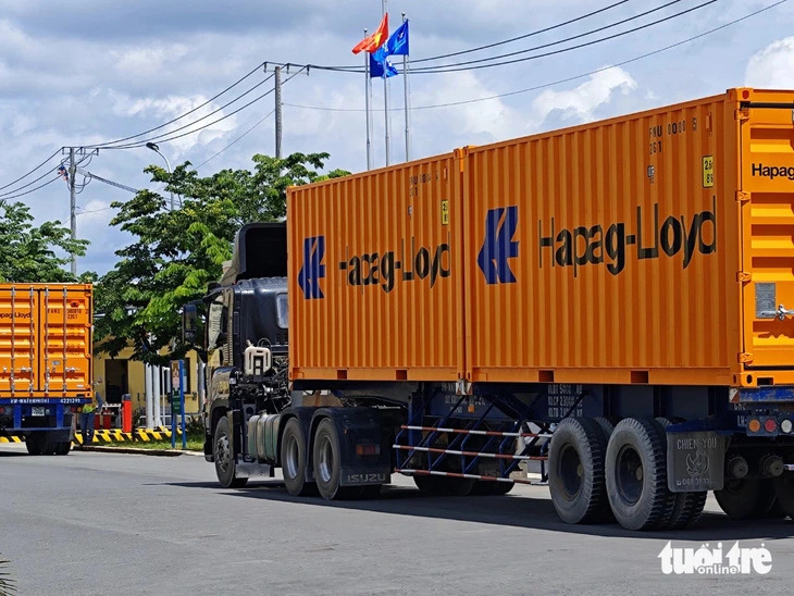 Germany’s Hapag-Lloyd signs deal for 2,000 shipping containers made in Vietnam