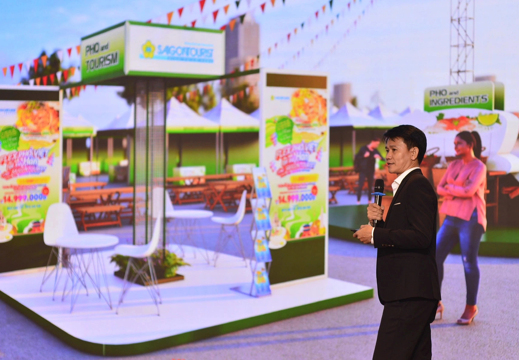 Vo Hung Thuat, head of Tuoi Tre (Youth) newspaper’s Media Service Center, talks about some highlights of the upcoming 'Vietnam Phở Festival 2024' held in South Korea in October 2024 at a press conference, Ho Chi Minh City, July 29, 2024. Photo: Quang Dinh / Tuoi Tre