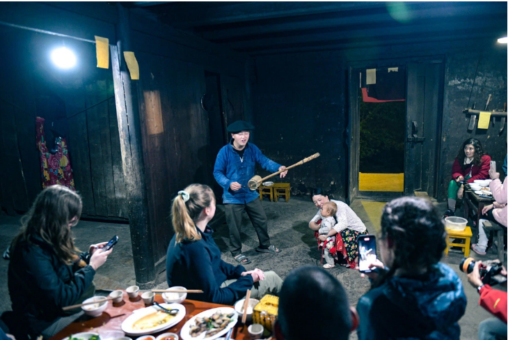 A peaceful night of foreign tourists in Lao Xa Village in Ha Giang Province. Photo: Nam Tran / Tuoi Tre