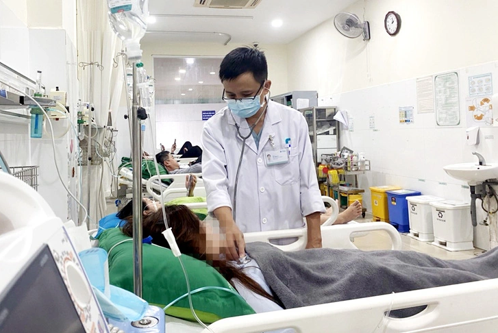 8 bank employees hospitalized for carbon monoxide poisoning in southern Vietnam