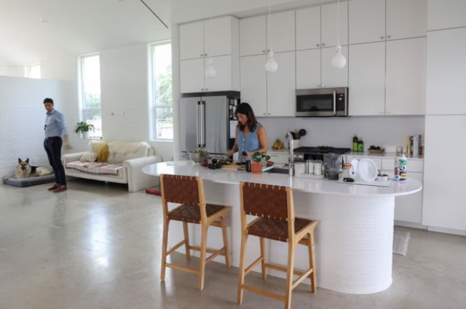 Lawrence Nourzad and Angela Hontas spend time in their newly purchased 3D-printed home in Georgetown, Texas, June 26, 2024. Photo: Reuters