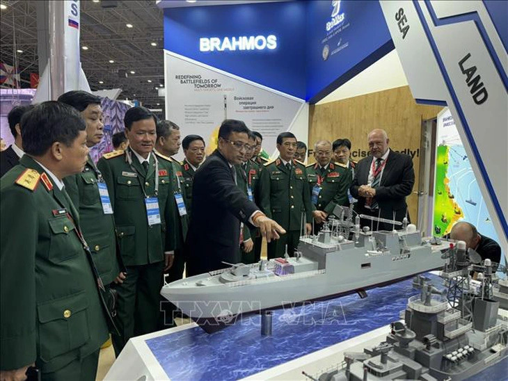 Vietnamese defense minister Phan Van Giang attends Army-2024 forum in Russia