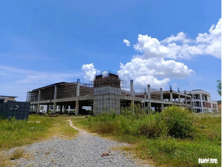 An incomplete building in the IT park. Photo: Doan Cuong / Tuoi Tre