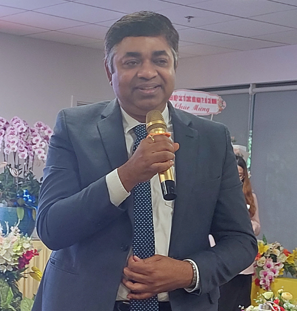 Madan Mohan Sethi, Consul General of India in Ho Chi Minh City, speaks at a press briefing in the southern metropolis on August 21, 2024. Photo: Hoang Le / Tuoi Tre