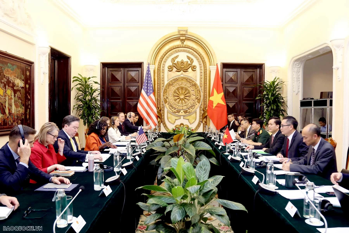 The overall scene of the 13th Vietnam - U.S. political, security and defense dialogue that opened in Hanoi on August 26, 2024. Photo: Photo: The Gioi & Viet Nam (World & Vietnam) newspaper