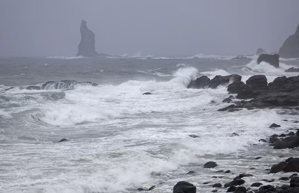 Japan issues emergency warning as powerful Typhoon Shanshan approaches