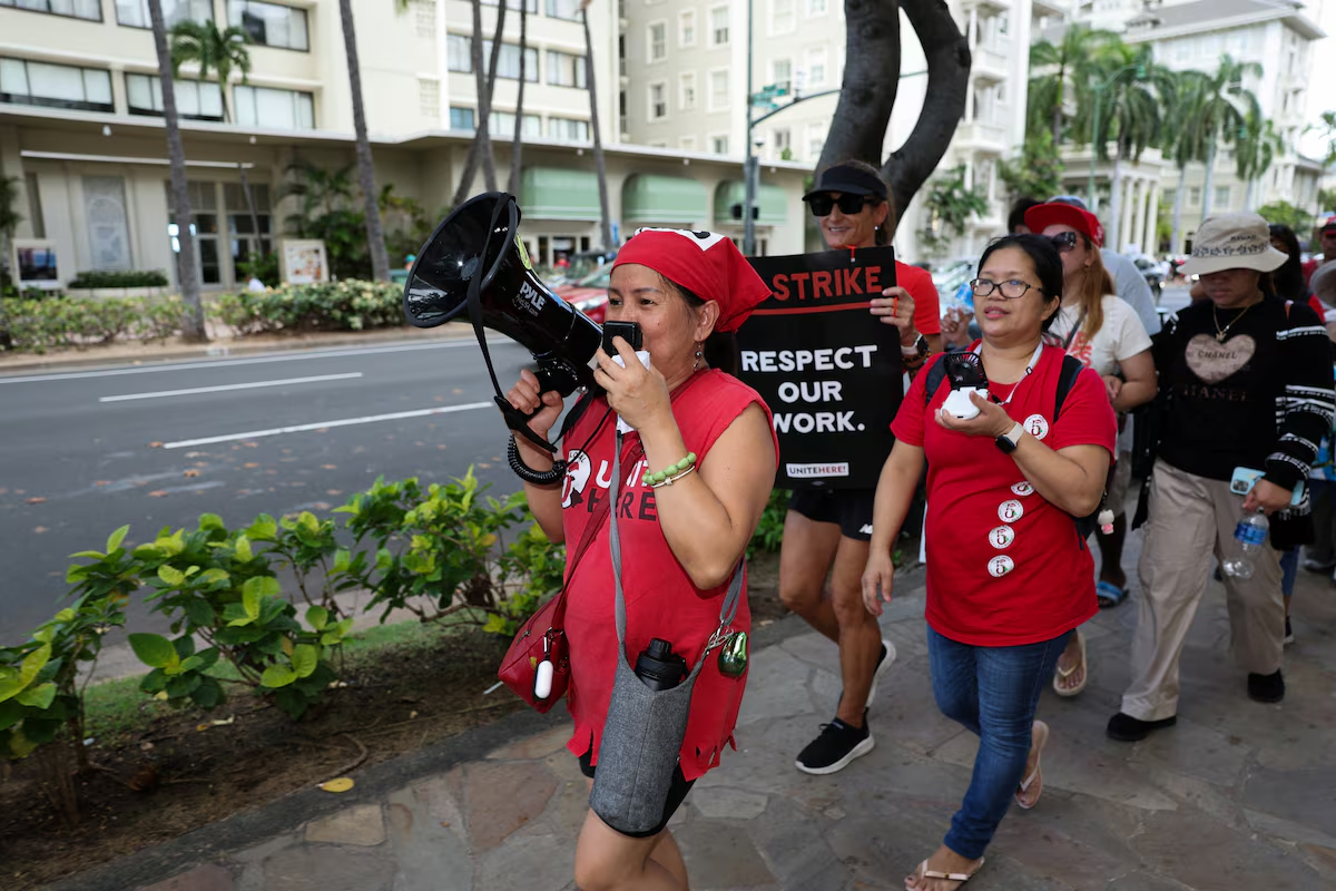 Hotel workers strike in Waikiki as some 10,000 U.S. hotel workers represented by the Unite Here union began a multi-day strike in several cities after contract talks with hotel operators Marriott International, Hilton Worldwide and Hyatt Hotels reached an impasse, in Honolulu, Hawaii, U.S. September 1, 2024. Photo: Reuters