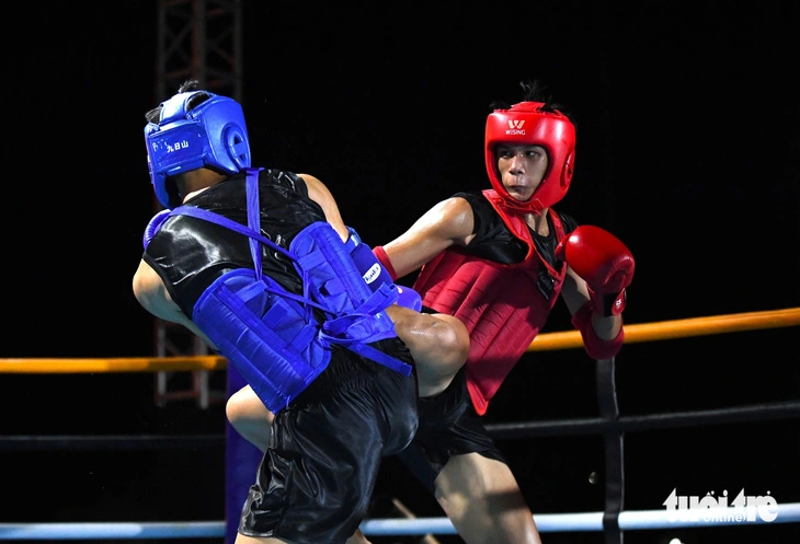 A kickboxing match is seen at the international martial arts show in Quy Nhon City, Binh Dinh Province, south-central Vietnam, September 2, 2024. Photo: Lam Thien / Tuoi Tre