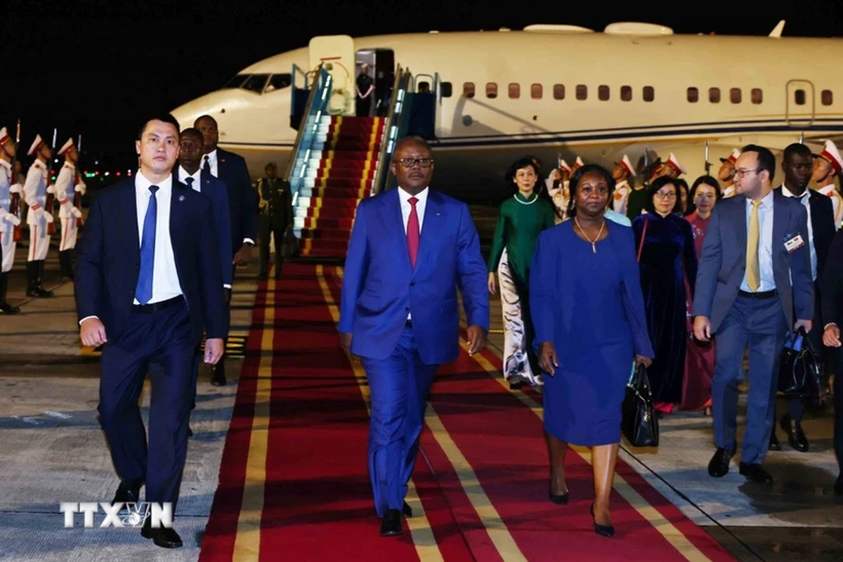 Guinea-Bissau president arrives in Hanoi for 4-day visit