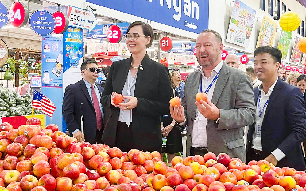 Vietnam, US seek to enhance fruit trading