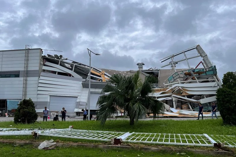 A general view of a factory belonging to LG Electronics collapsed following the impact of Typhoon Yagi, in Trang Due Industrial Zone, Hai Phong city, Vietnam, September 9, 2024. Photo: Reuters