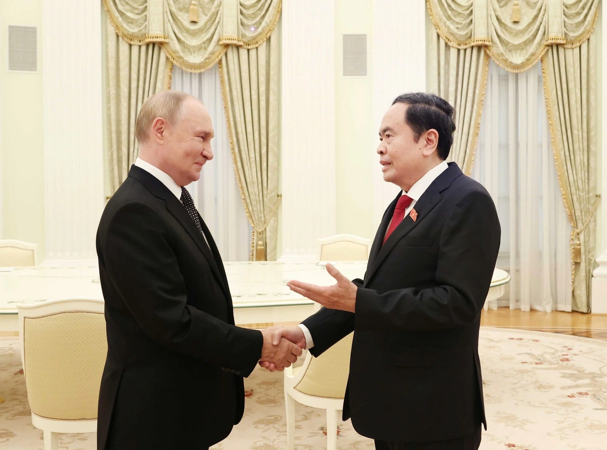 Vietnam’s top legislator meets Russian President Putin in Moscow