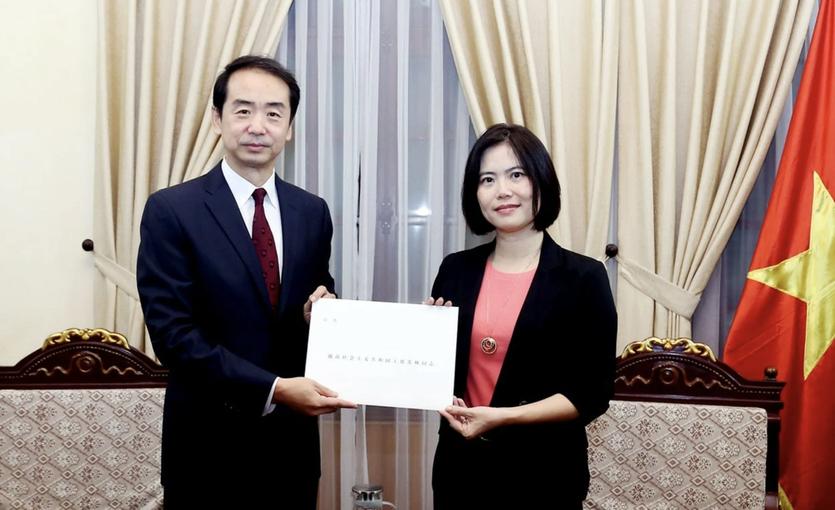 Newly-appointed Chinese ambassador arrives in Vietnam