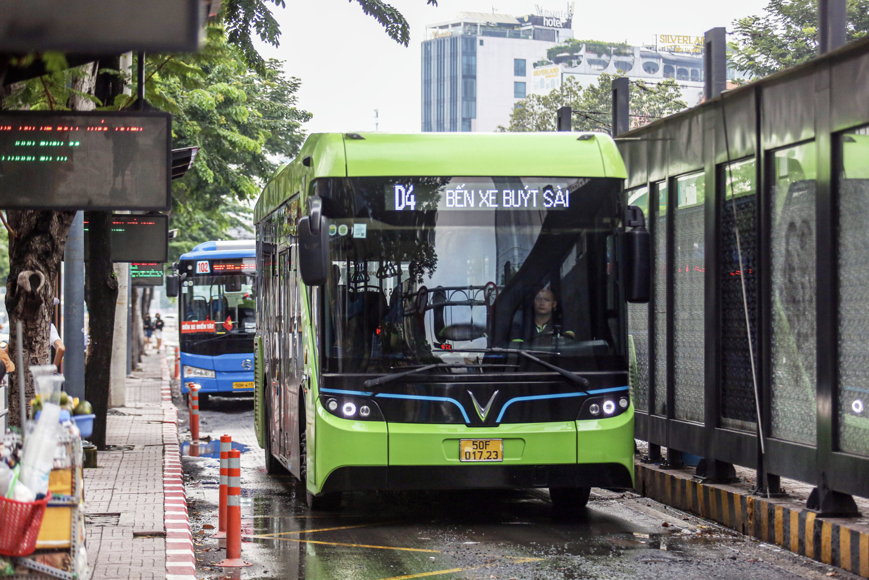 Ho Chi Minh City sets sights on all-electric bus fleet by 2030