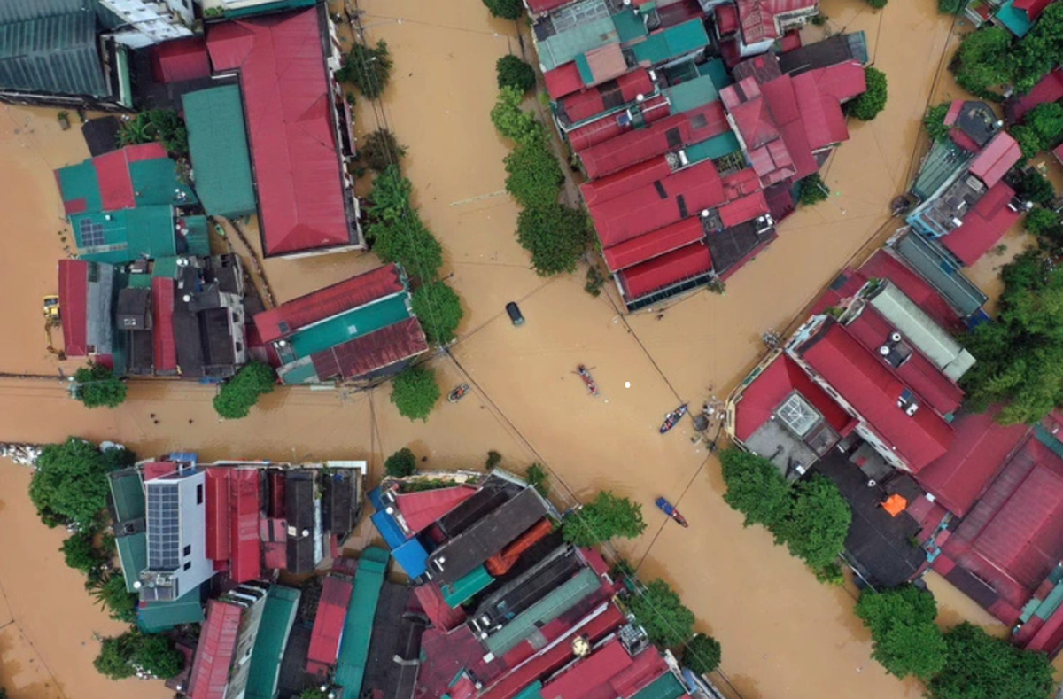 EU provides over $700,000 in emergency aid for typhoon-hit victims in Vietnam