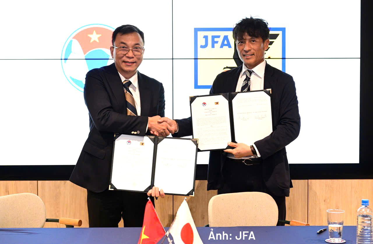 Vietnam, Japan football federations extend comprehensive partnership