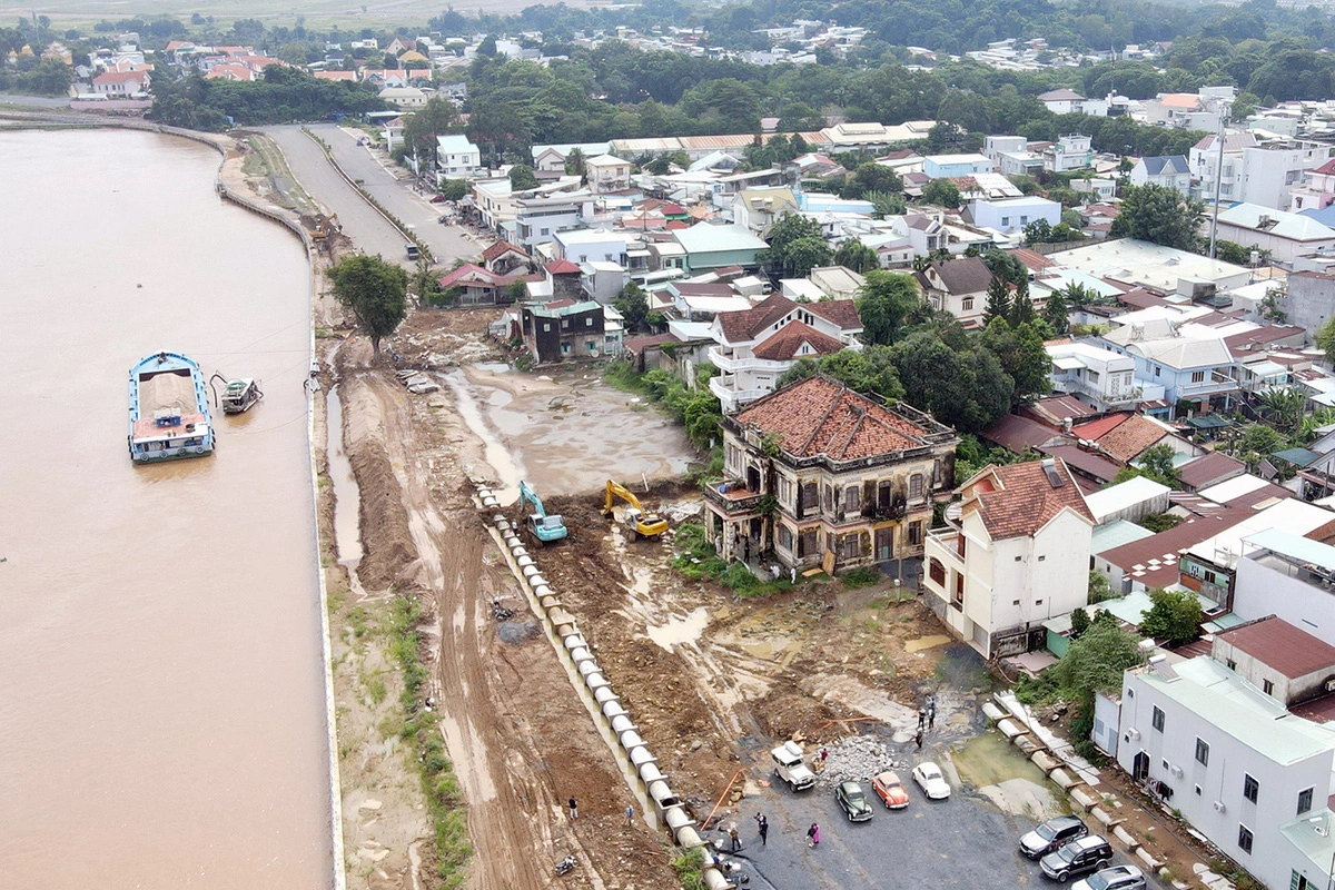 Century-old villa faces demolition to make room for road project in Vietnam’s Dong Nai