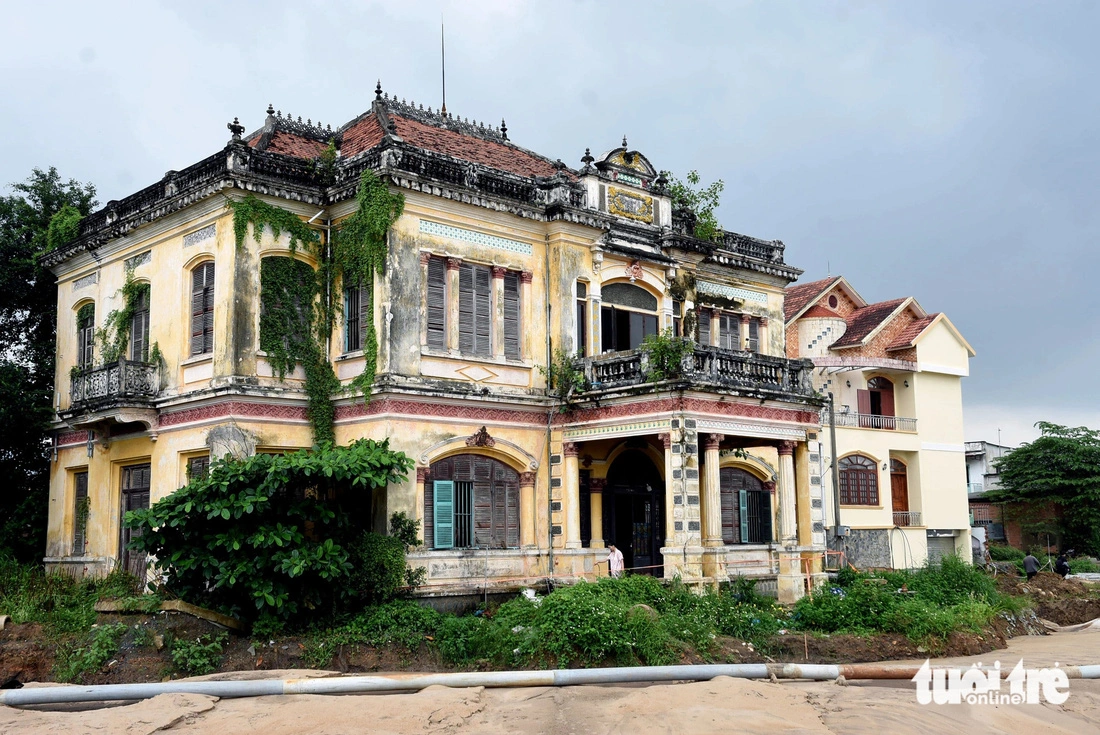 The 100-year-old villa holds cultural, historical and architectural significance. Photo: A Loc / Tuoi Tre