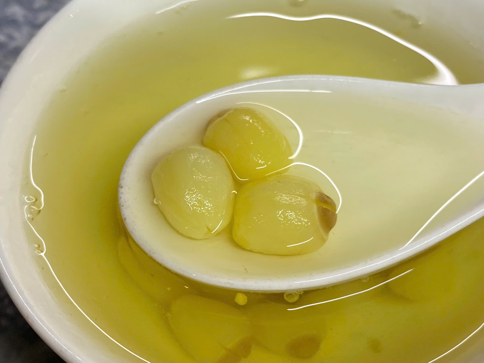 A serving of sweet soup at Lam Vinh Mau shop on Nguyen Thai Binh Street in District 1, Ho Chi Minh City. Photo: Dang Khuong / Tuoi Tre