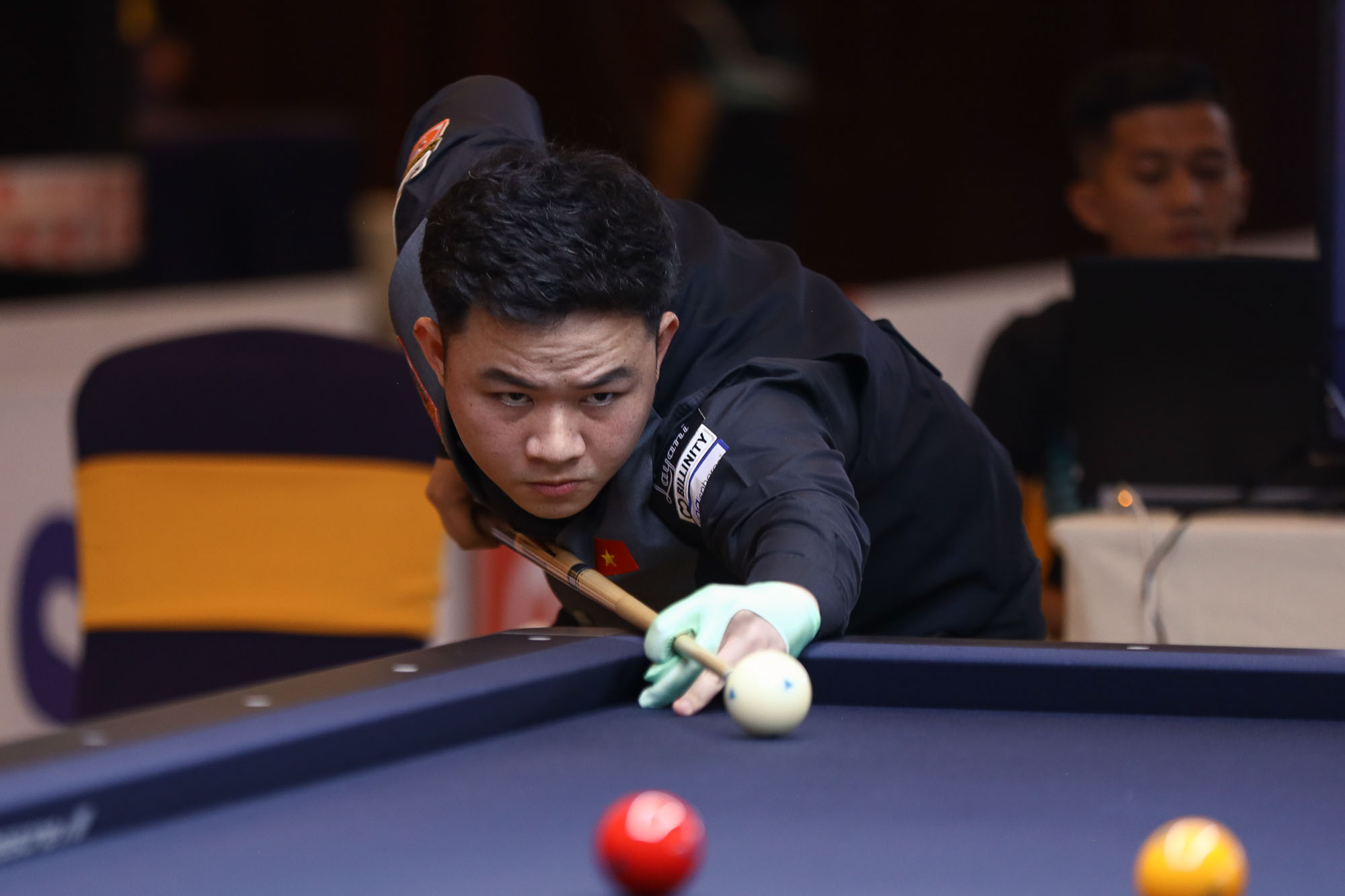 Vietnamese billiard player Bao Phuong Vinh in his opening match at the 76th World Championship 3-Cushion Individual held in Binh Thuan Province, south-central Vietnam, September 25, 2024. Photo: Union Mondiale de Billard