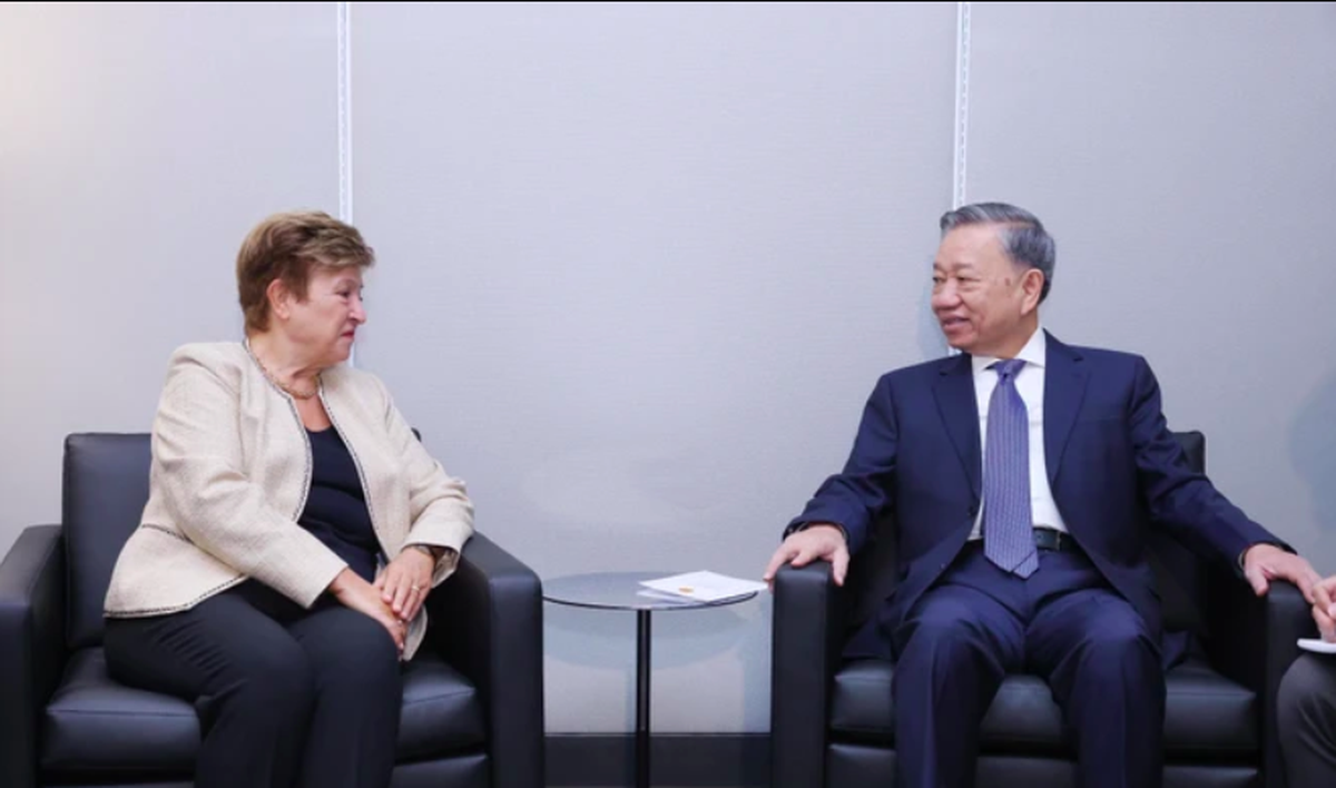 Vietnamese Party General Secretary and State President To Lam (R) receives Kristalina Georgieva, managing director of the International Monetary Fund. Photo: Vietnam News Agency