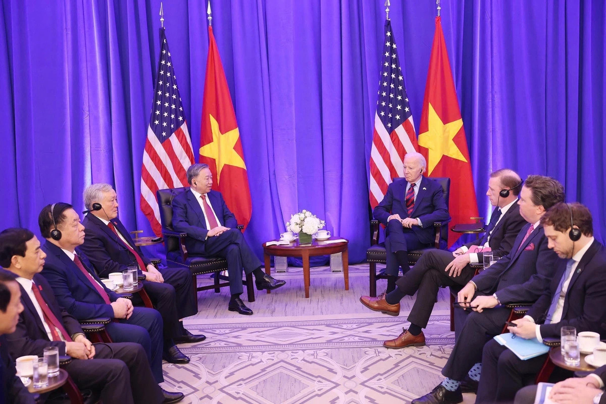 An overview of the meeting between Vietnamese Party General Secretary and State President To Lam (L) and U.S. President Joe Biden in New York on September 25, 2024. Photo: Vietnam News Agency