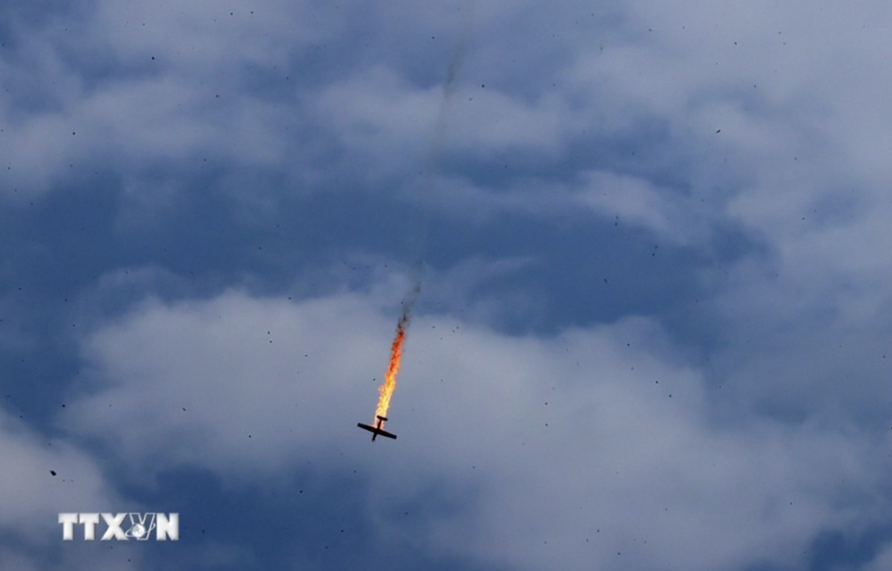 A target shot down during the 2024 Hanoi defense drill. Photo: Vietnam News Agency