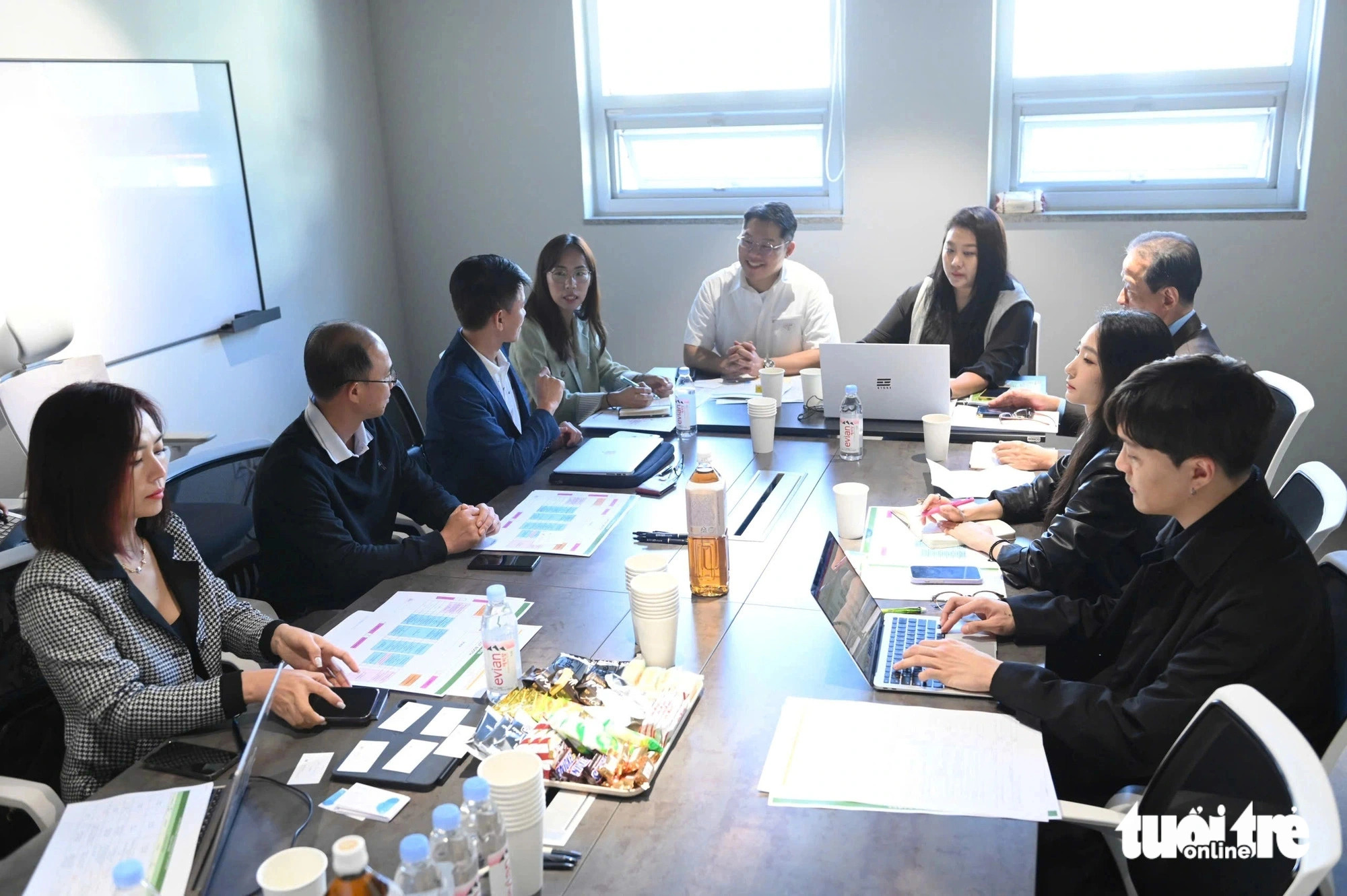 A delegation of Tuoi Tre (Youth) newspaper meets with South Korean partners to finalize preparations for the Vietnam Phở Festival 2024, South Korea, October 4, 2024. Photo: Duyen Phan / Tuoi Tre