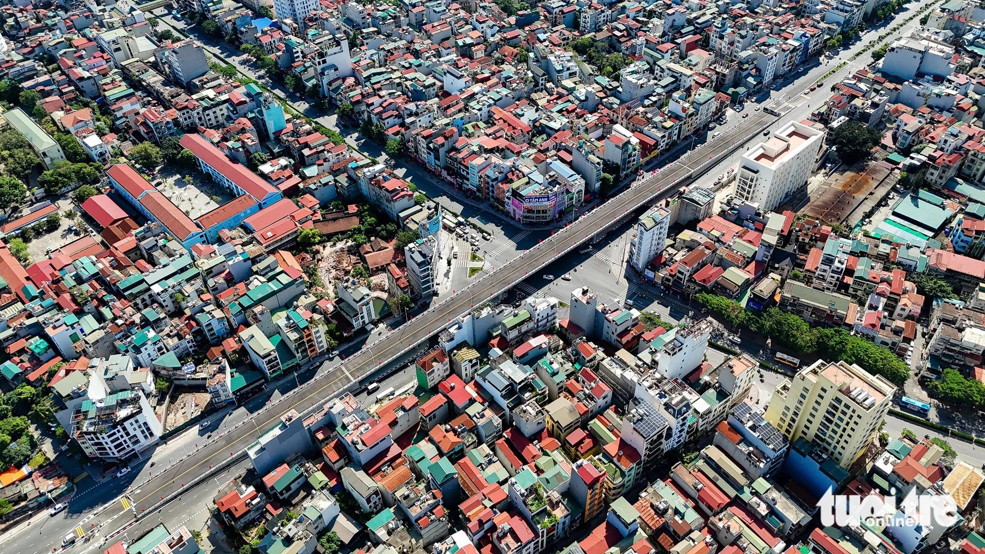 The new road also features a 211-meter-long overpass. Photo: Quang Vien / Tuoi Tre