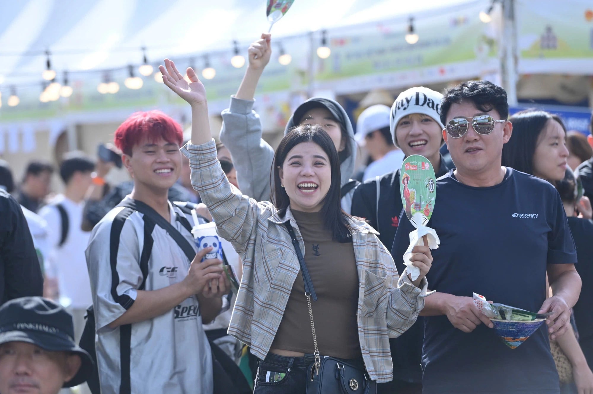 A mini game about phở spices attract a lot of festival-goers at the Vietnam Phở Festival 2024 in Seoul on October 5, 2024. Photo: Duyen Phan / Tuoi Tre