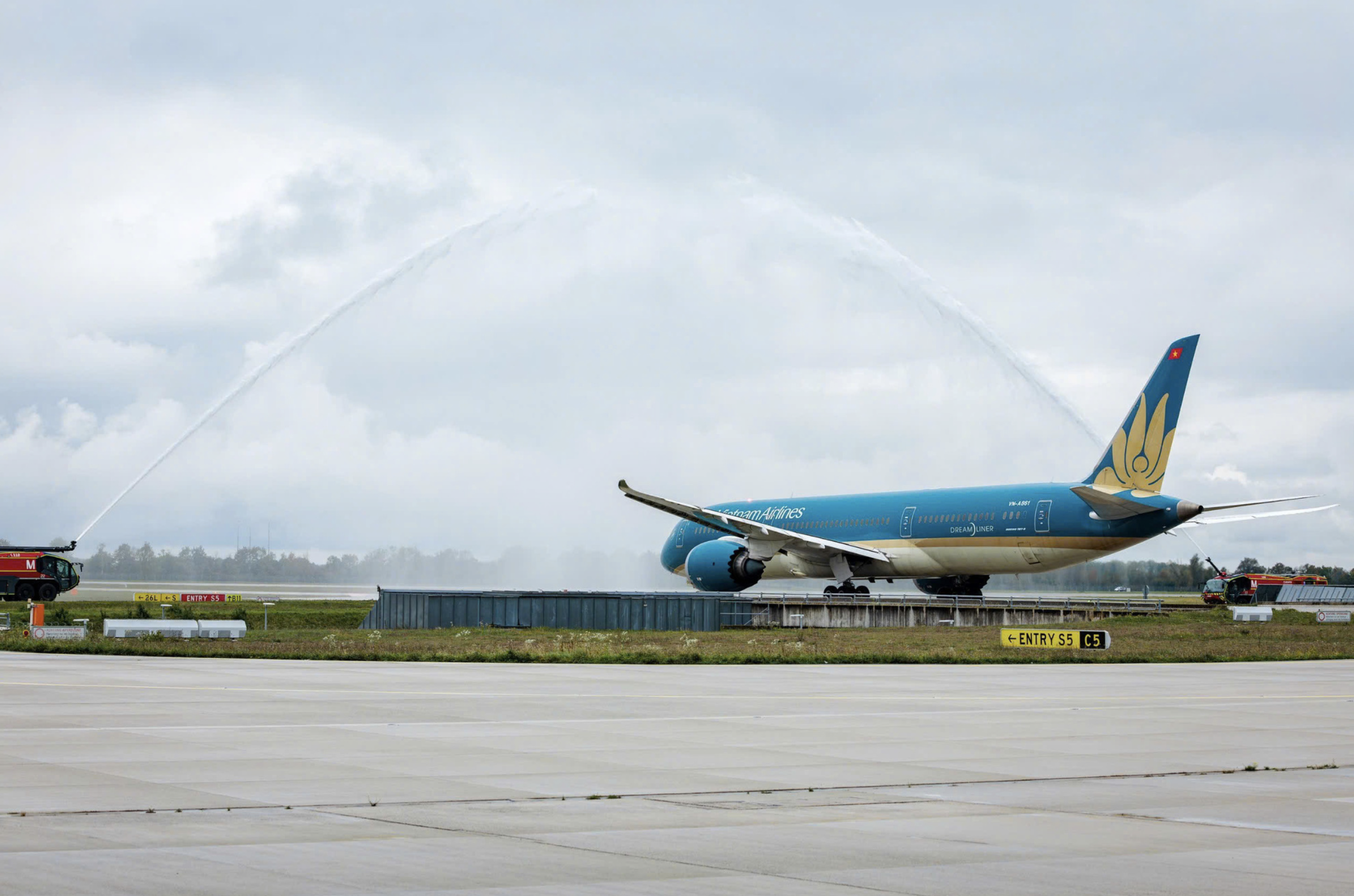 Vietnam Airlines opens 1st direct air route to Munich